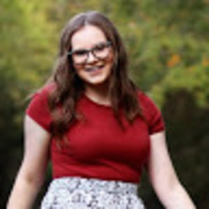 Meet your Posher, Elizabeth